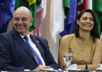 Suposto caso extraconjugal de Michelle Bolsonaro e Osmar Terra domina internet